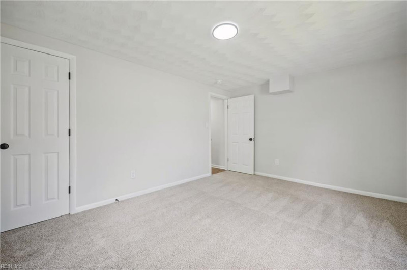 Photo 19 of 36 residential for sale in Hampton virginia