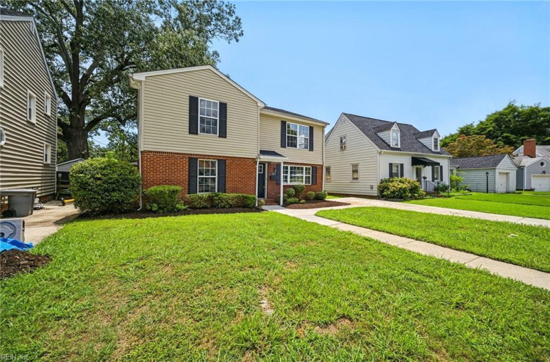 Photo 2 of 36 residential for sale in Hampton virginia