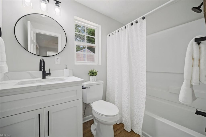 Photo 25 of 36 residential for sale in Hampton virginia