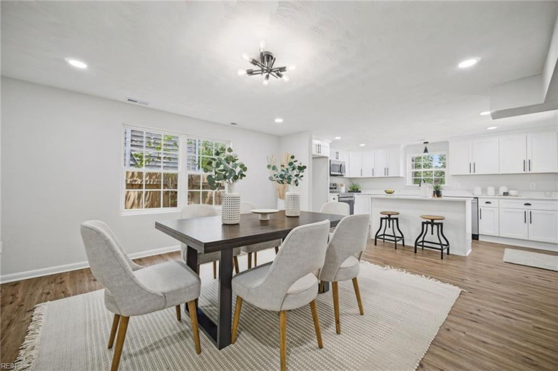 Photo 8 of 36 residential for sale in Hampton virginia