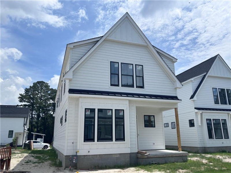 Photo 2 of 35 residential for sale in Chesapeake virginia