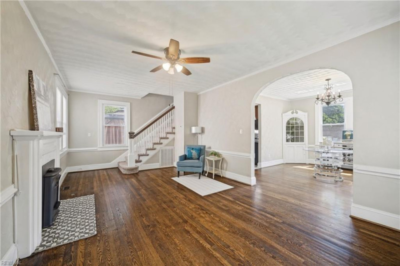 Photo 12 of 49 residential for sale in Portsmouth virginia