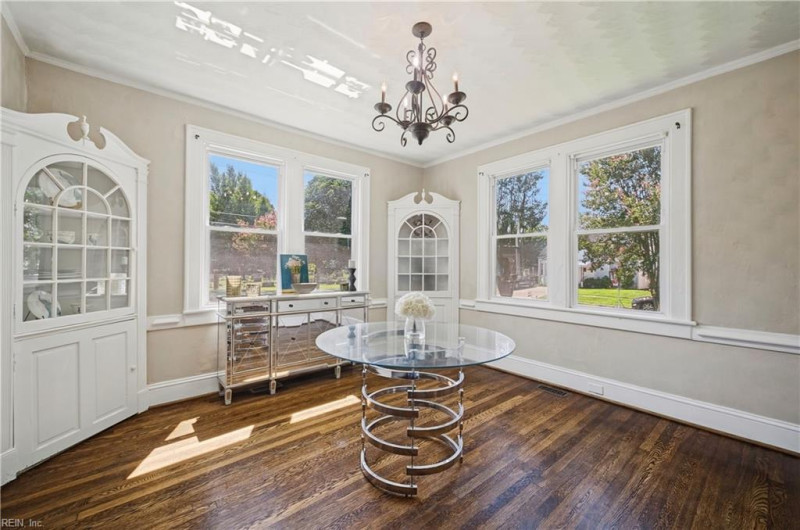 Photo 14 of 49 residential for sale in Portsmouth virginia
