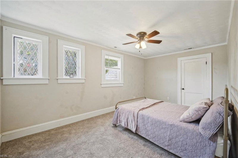 Photo 29 of 49 residential for sale in Portsmouth virginia