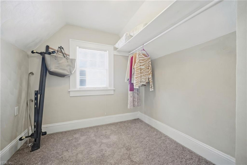 Photo 31 of 49 residential for sale in Portsmouth virginia