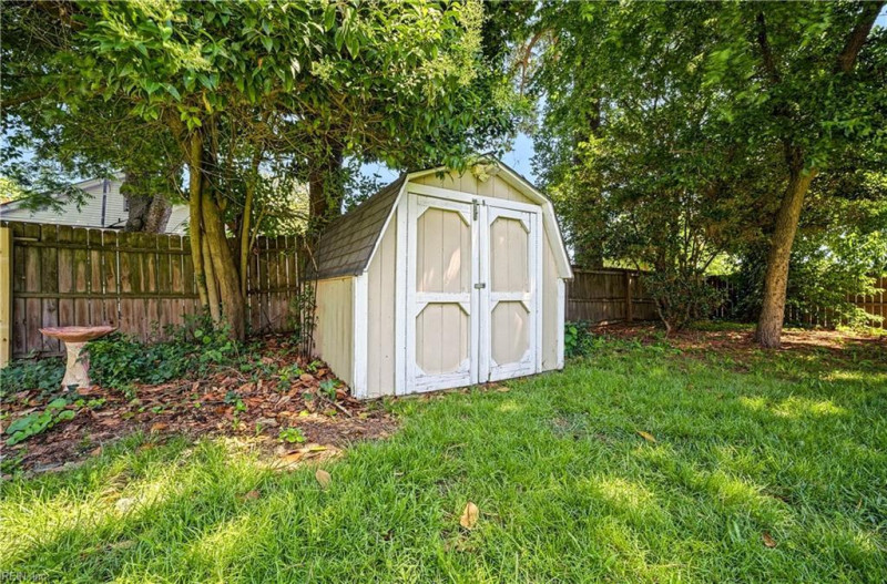 Photo 44 of 49 residential for sale in Portsmouth virginia