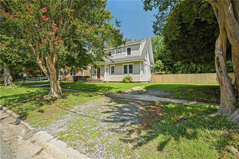 Photo 6 of 49 residential for sale in Portsmouth virginia