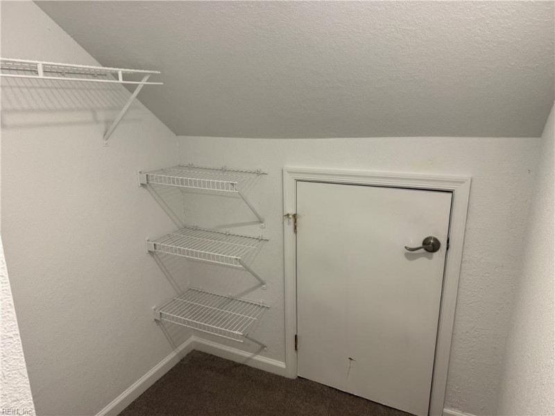 Photo 14 of 16 residential for sale in Chesapeake virginia