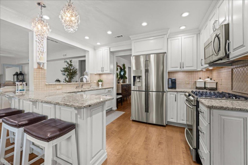 Photo 16 of 46 residential for sale in Virginia Beach virginia