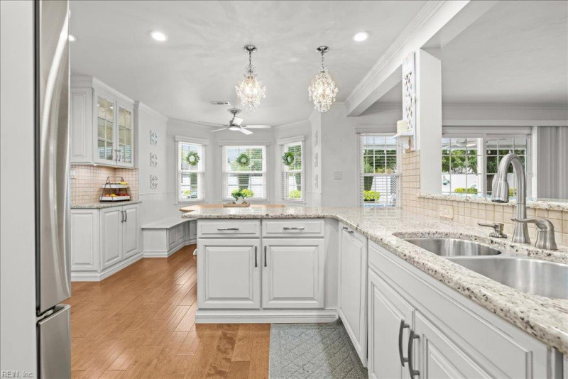 Photo 17 of 46 residential for sale in Virginia Beach virginia
