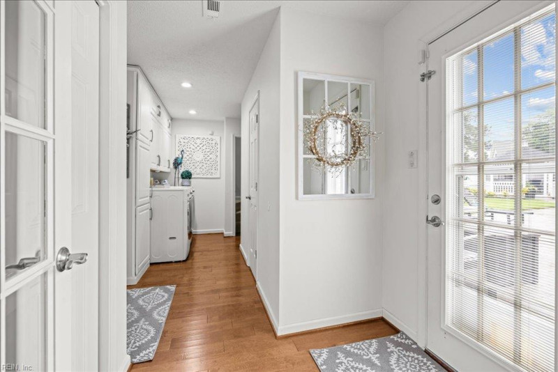 Photo 21 of 46 residential for sale in Virginia Beach virginia