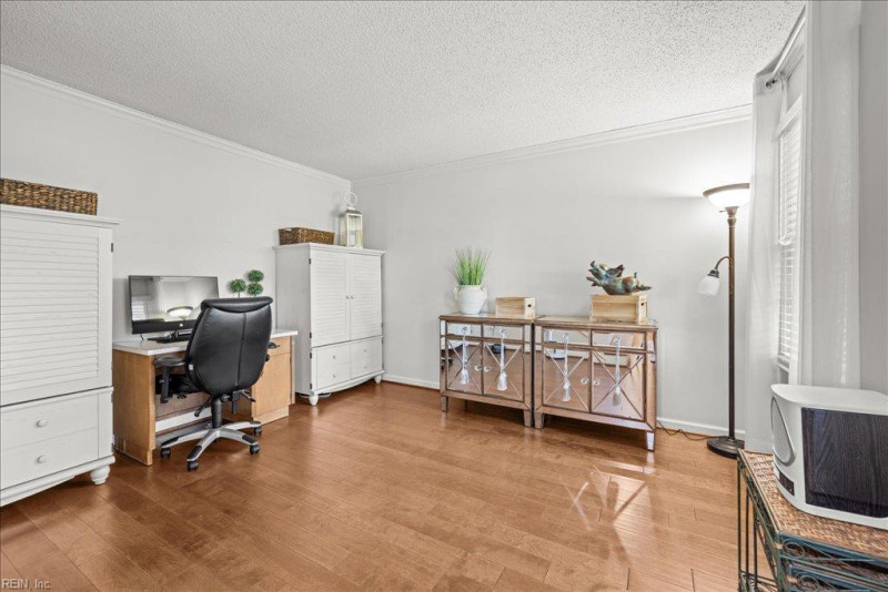 Photo 9 of 46 residential for sale in Virginia Beach virginia