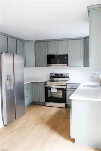 Photo 6 of 18 residential for sale in Virginia Beach virginia
