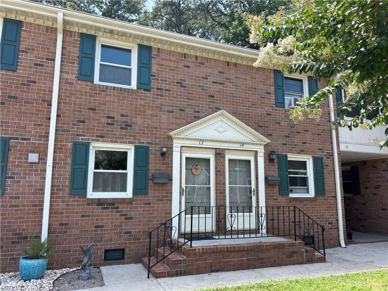 Photo 3 of 4 residential for sale in Virginia Beach virginia