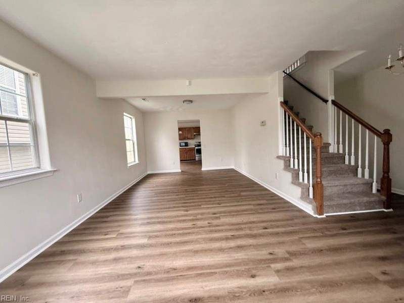 Photo 4 of 28 residential for sale in Suffolk virginia