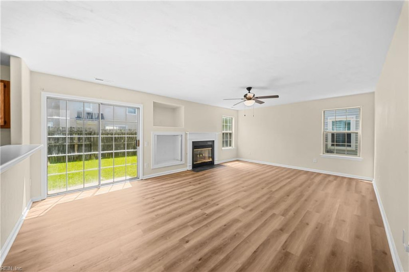 Photo 8 of 28 residential for sale in Suffolk virginia
