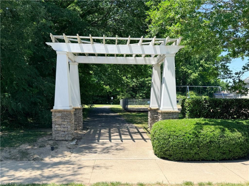 Photo 40 of 47 residential for sale in Suffolk virginia