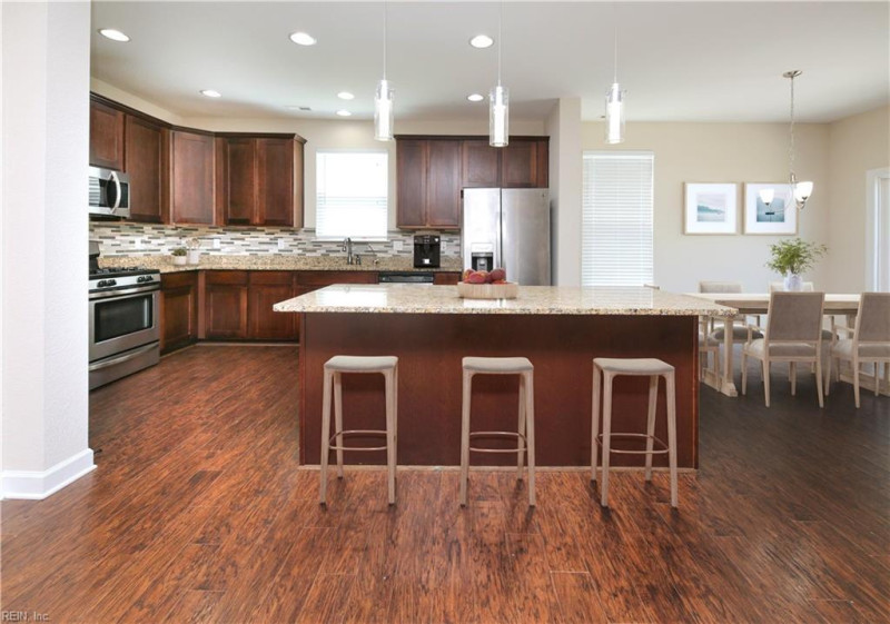 Photo 6 of 47 residential for sale in Suffolk virginia