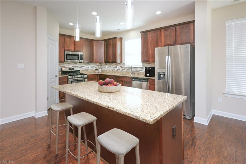 Photo 7 of 47 residential for sale in Suffolk virginia