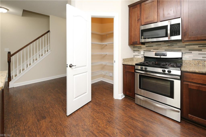 Photo 9 of 47 residential for sale in Suffolk virginia