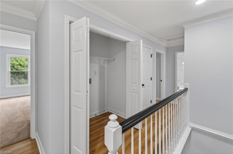 Photo 20 of 45 residential for sale in Chesapeake virginia