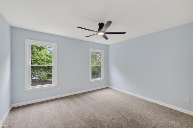Photo 34 of 45 residential for sale in Chesapeake virginia