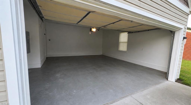 Photo 2 of 15 residential for sale in Portsmouth virginia