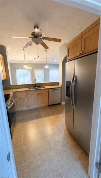 Photo 6 of 15 residential for sale in Portsmouth virginia