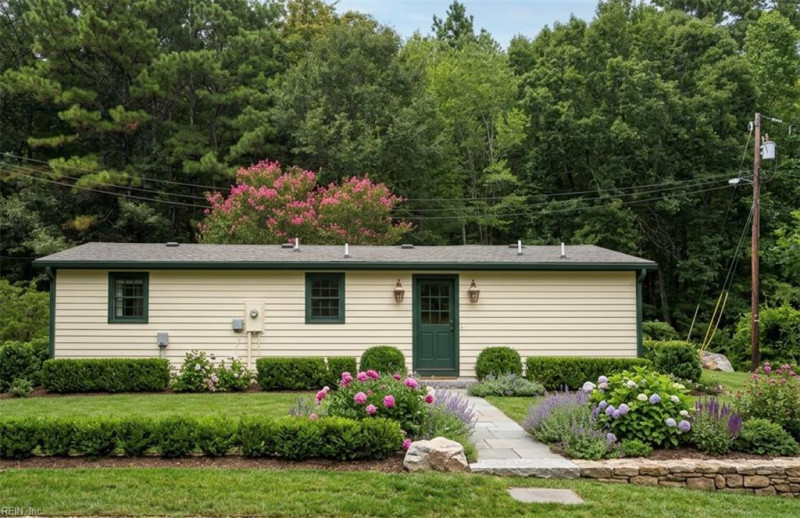 Photo 1 of 8 residential for sale in Suffolk virginia