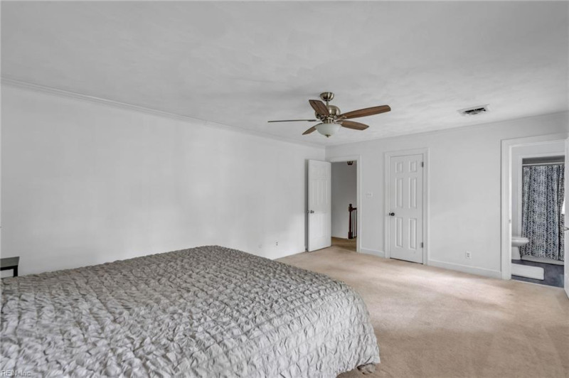Photo 31 of 44 residential for sale in Chesapeake virginia