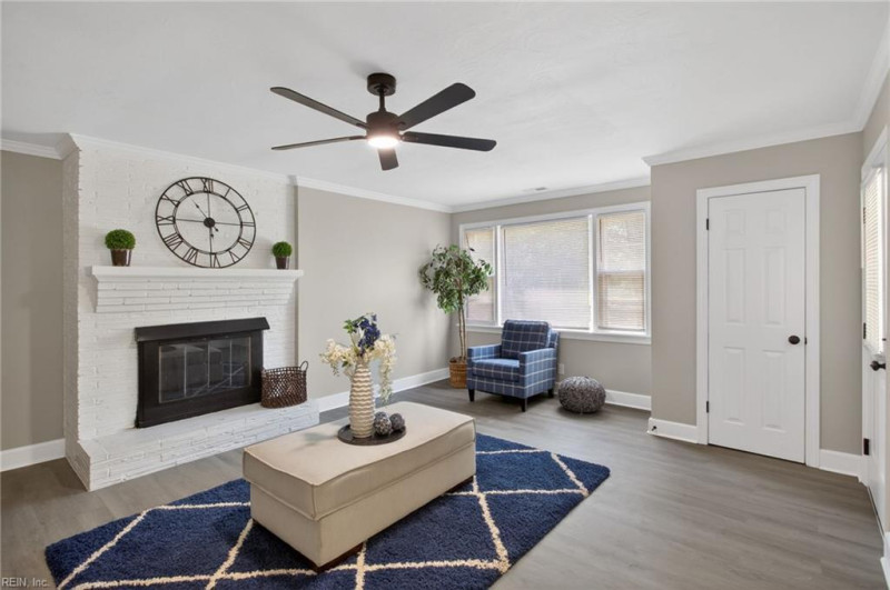 Photo 2 of 18 residential for sale in Portsmouth virginia
