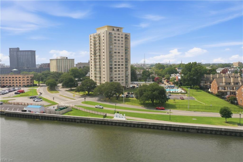 Photo 29 of 33 residential for sale in Portsmouth virginia