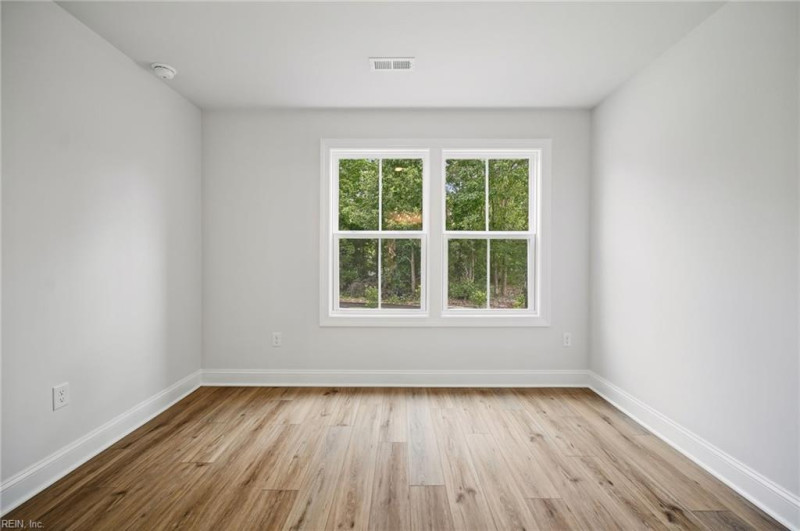 Photo 9 of 50 residential for sale in York County virginia