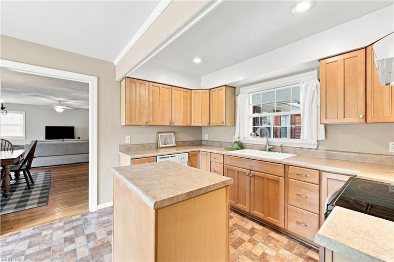 Photo 13 of 45 residential for sale in Portsmouth virginia Photo 13 of 45 residential for sale in Portsmouth virginia