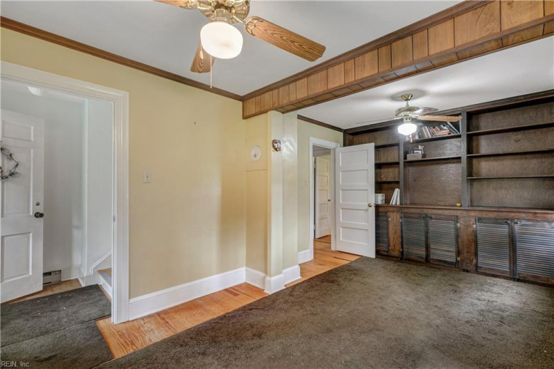 Photo 10 of 47 residential for sale in Gloucester County virginia