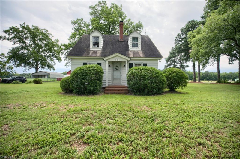 Photo 29 of 47 residential for sale in Gloucester County virginia