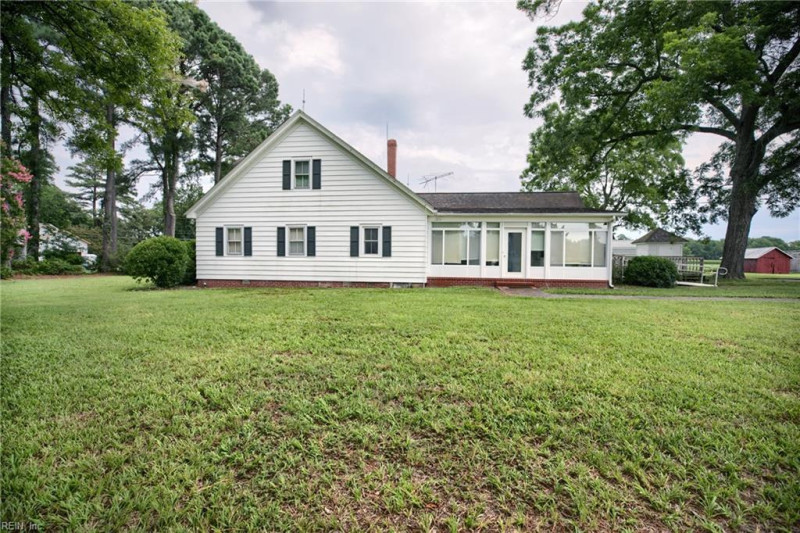 Photo 3 of 47 residential for sale in Gloucester County virginia