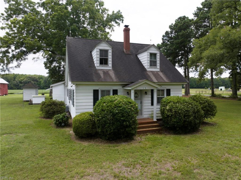 Photo 31 of 47 residential for sale in Gloucester County virginia