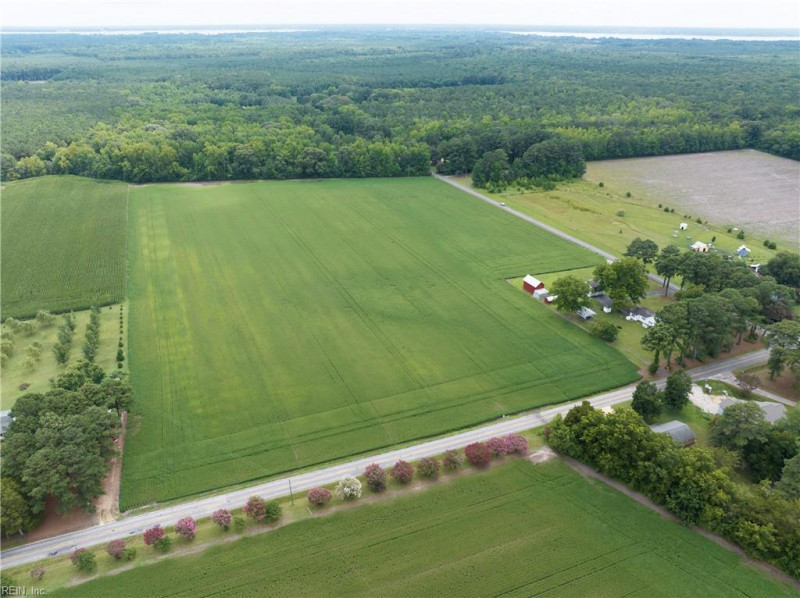 Photo 33 of 47 residential for sale in Gloucester County virginia