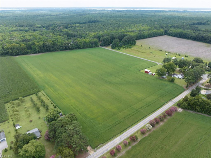 Photo 34 of 47 residential for sale in Gloucester County virginia