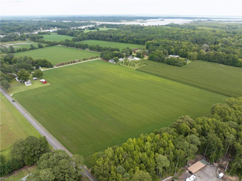 Photo 37 of 47 residential for sale in Gloucester County virginia