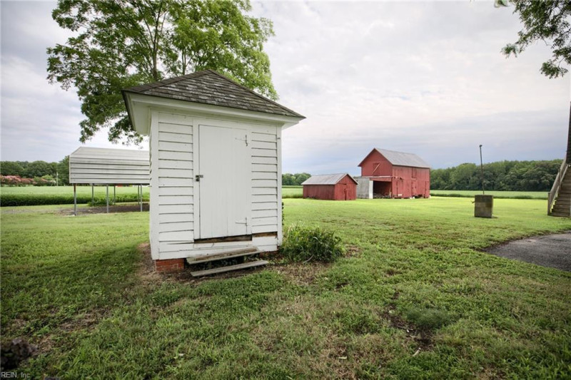 Photo 7 of 47 residential for sale in Gloucester County virginia