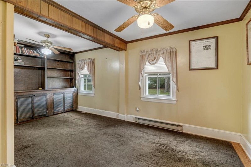Photo 9 of 47 residential for sale in Gloucester County virginia
