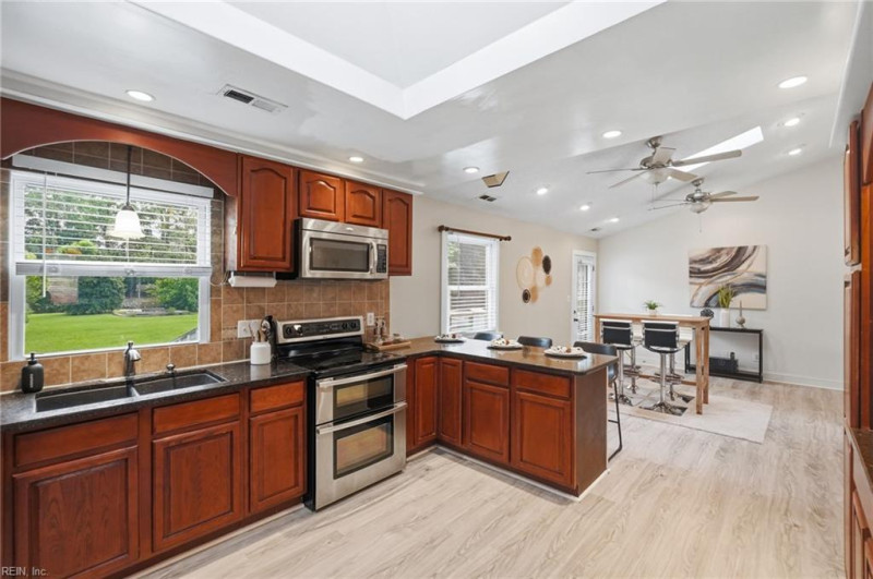 Photo 12 of 40 residential for sale in Chesapeake virginia Photo 12 of 40 residential for sale in Chesapeake virginia