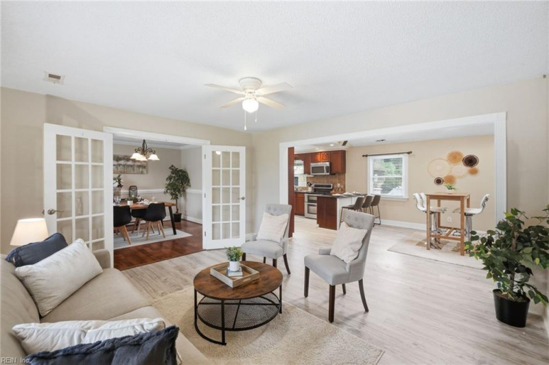 Photo 8 of 40 residential for sale in Chesapeake virginia Photo 8 of 40 residential for sale in Chesapeake virginia