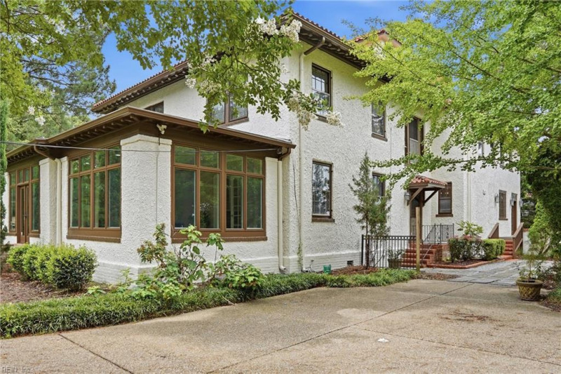 Photo 11 of 50 residential for sale in Norfolk virginia