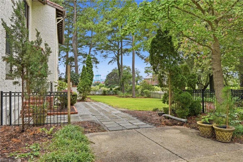 Photo 12 of 50 residential for sale in Norfolk virginia