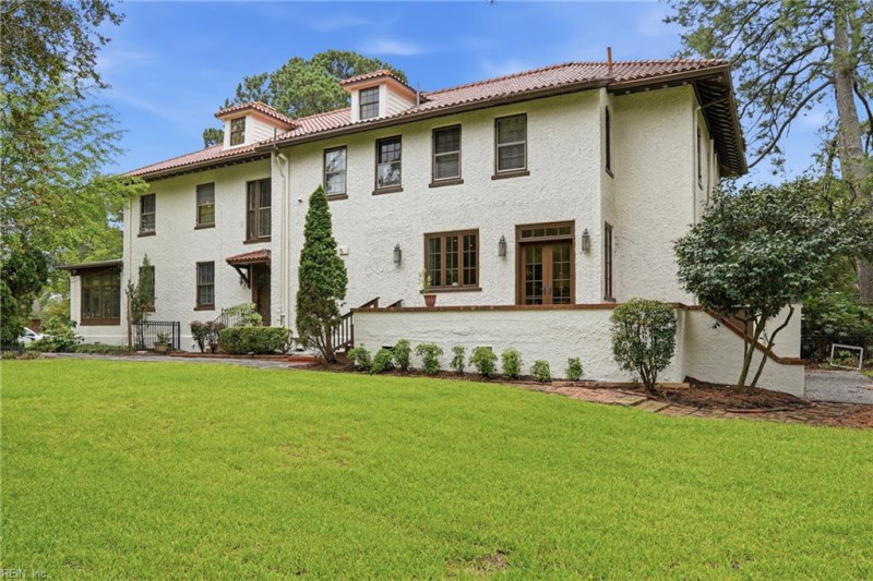 Photo 13 of 50 residential for sale in Norfolk virginia