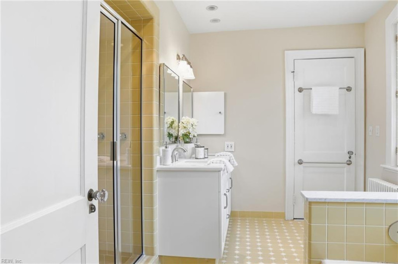 Photo 37 of 50 residential for sale in Norfolk virginia