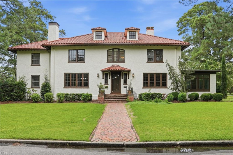 Photo 9 of 50 residential for sale in Norfolk virginia